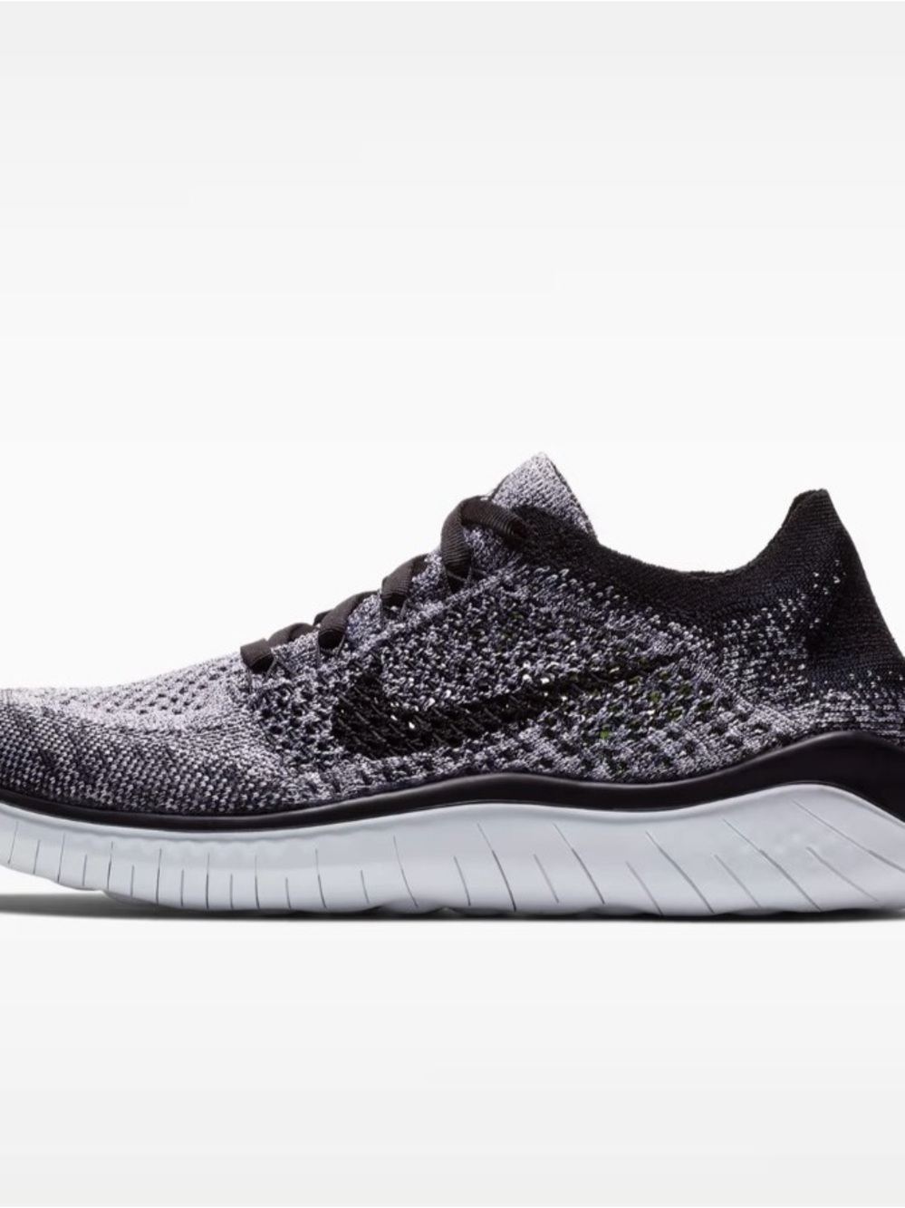 Nike Free Run Flyknit Trainers in Black and White Sz 13